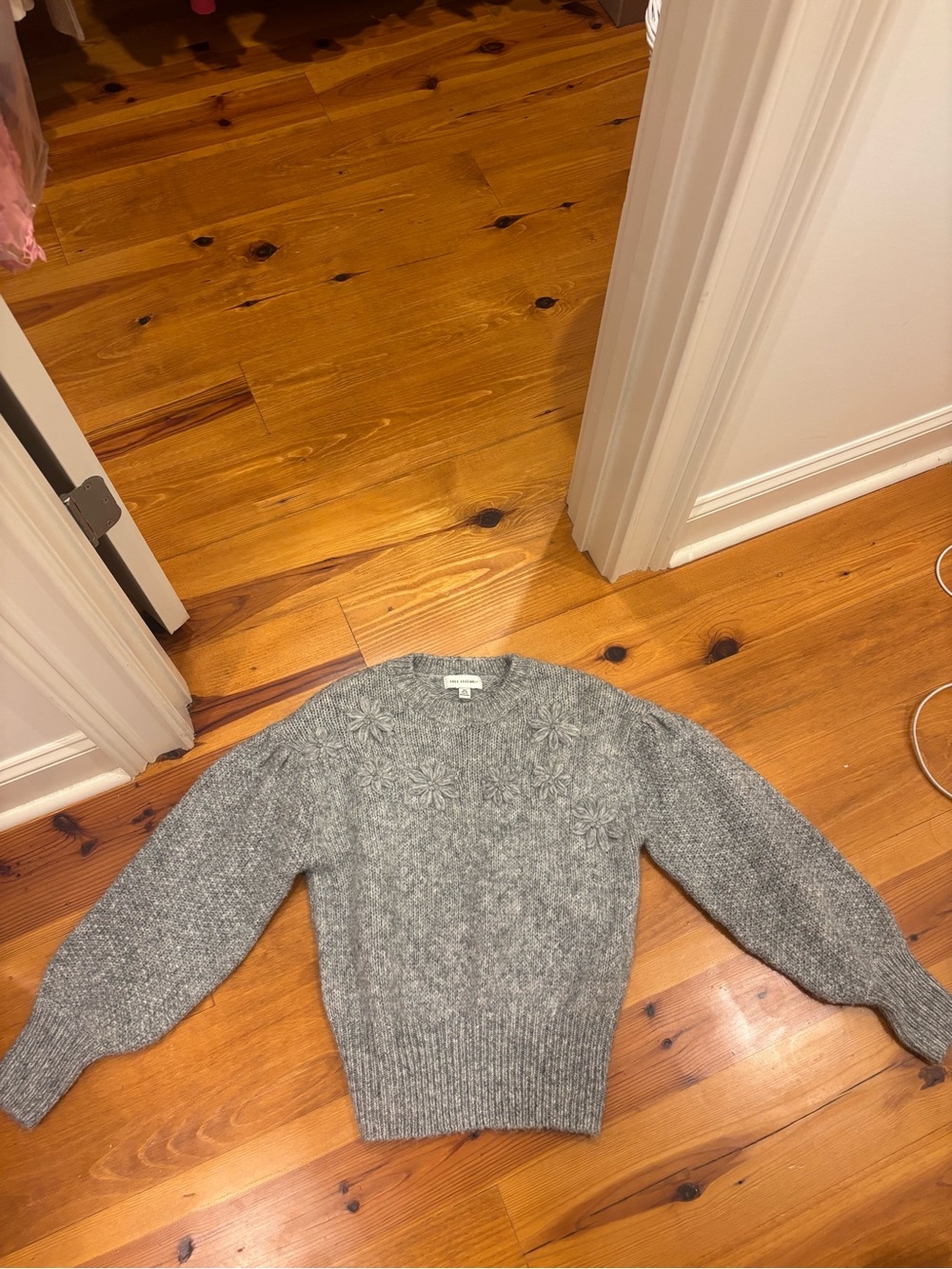 Women’s Grey Floral-Detail Crewneck Sweater